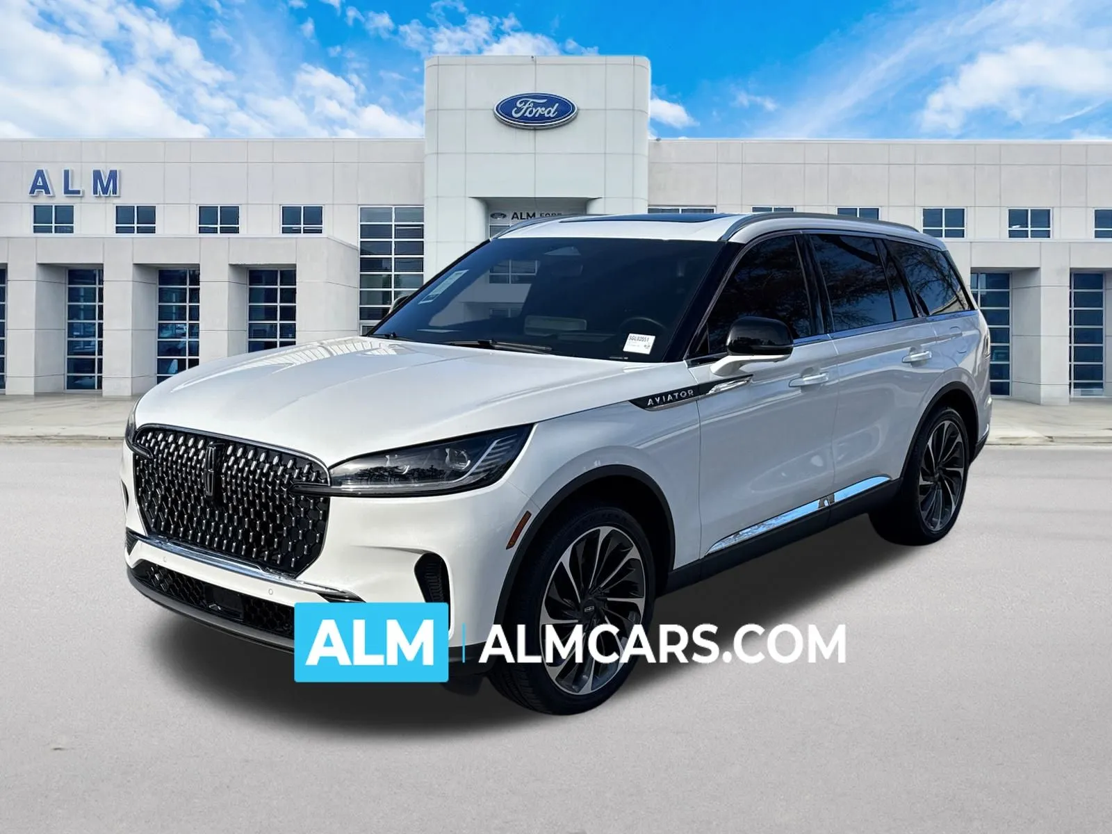 2025 Lincoln Aviator Reserve's photo