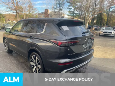 More photos of 2025 Mitsubishi Outlander SE at ALM Ford Marietta, GA