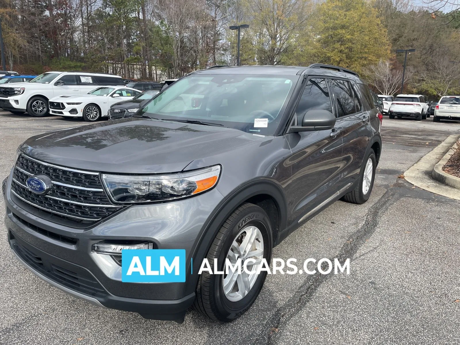 2024 Ford Explorer XLT's photo