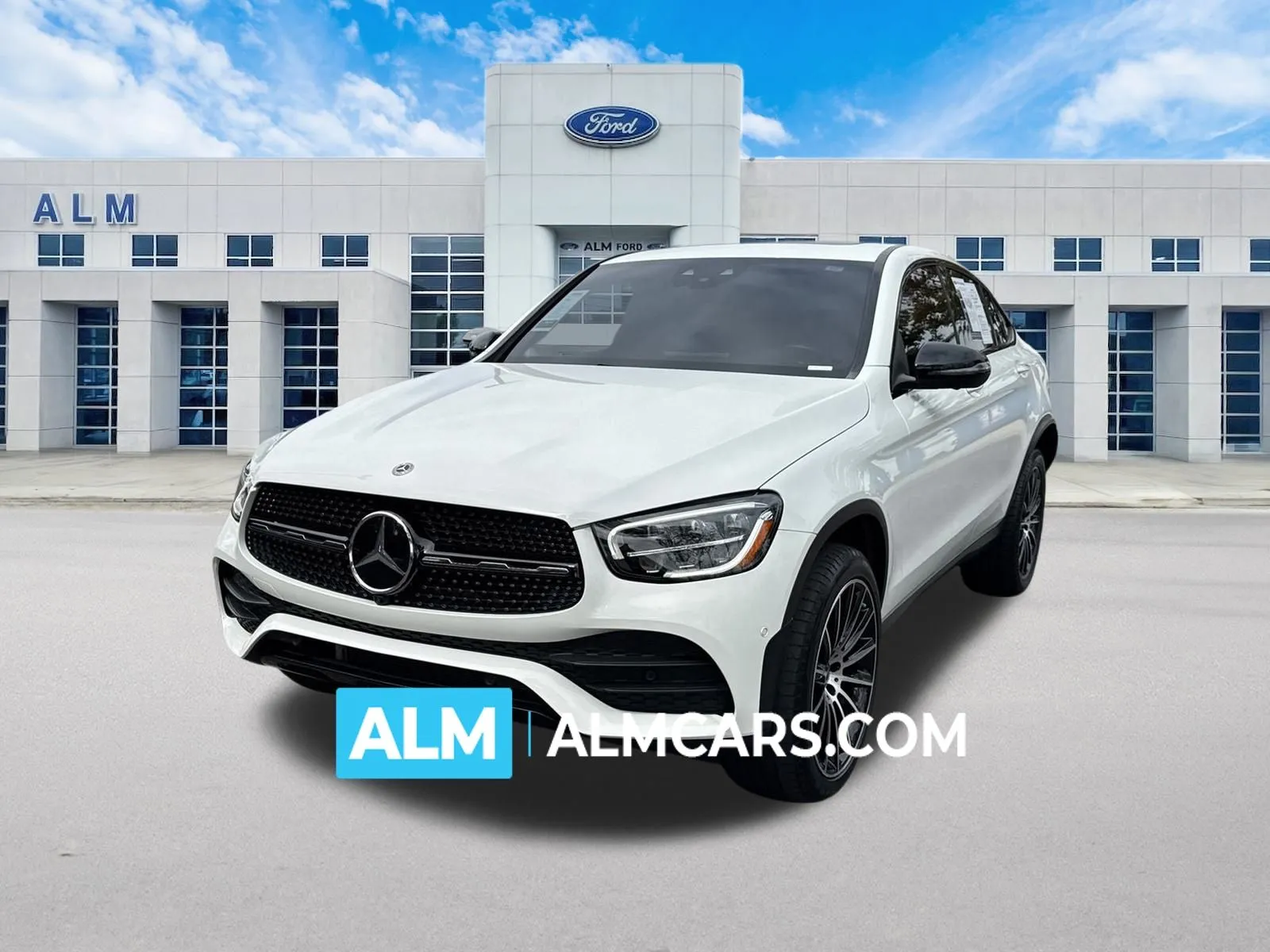 2022 Mercedes-Benz GLC Coupe GLC300's photo