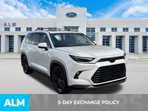 More photos of 2025 Toyota Grand Highlander Hybrid XLE at ALM Ford Marietta, GA