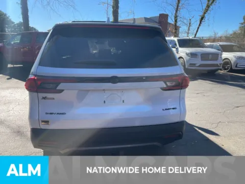 More photos of 2025 Toyota Grand Highlander Hybrid XLE at ALM Ford Marietta, GA