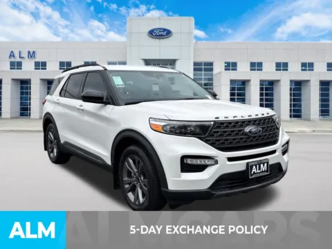 More photos of 2022 Ford Explorer XLT at ALM Ford Marietta, GA