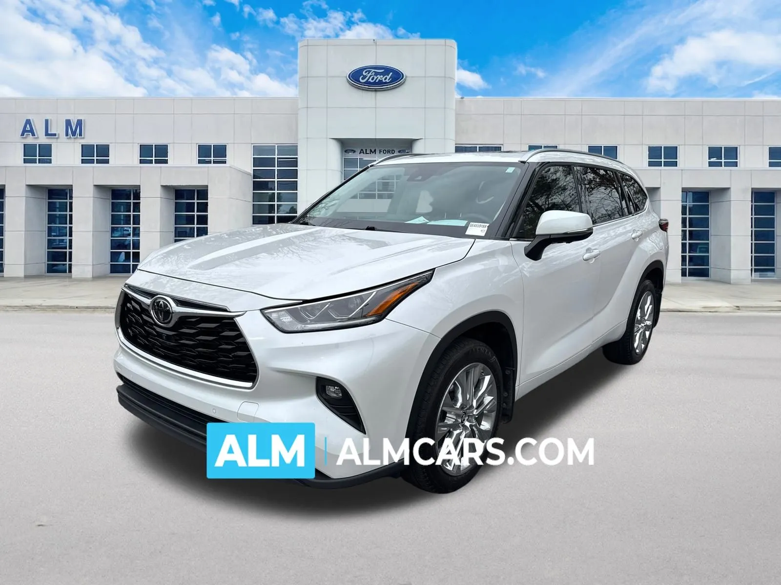 Red 2024 Toyota Highlander Limited for sale in Marietta, GA