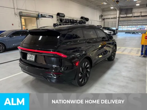 More photos of 2024 Lincoln Nautilus Reserve at ALM Ford Marietta, GA