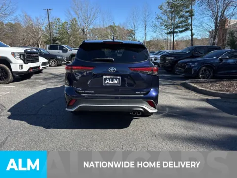 More photos of 2021 Toyota Highlander XSE at ALM Ford Marietta, GA