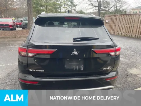 More photos of 2023 Mitsubishi Outlander PHEV SEL at ALM Ford Marietta, GA