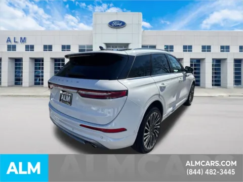 More photos of 2020 Lincoln Corsair Reserve at ALM Ford Marietta, GA