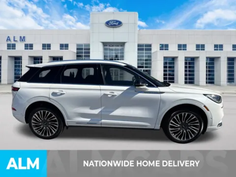 More photos of 2020 Lincoln Corsair Reserve at ALM Ford Marietta, GA