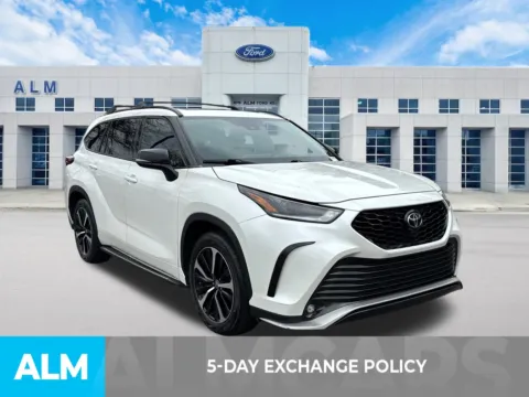 More photos of 2021 Toyota Highlander XSE at ALM Ford Marietta, GA