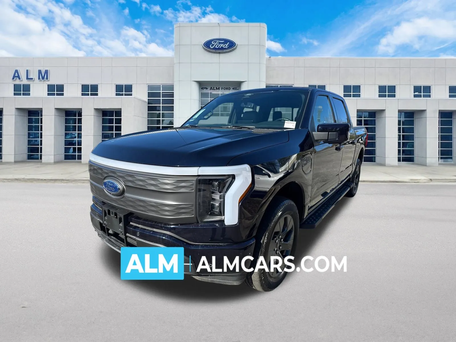 Used 2022 Ford F-150 Lightning Lariat with VIN 1FTVW1EL2NWG15912 for sale in Lumberton, NC