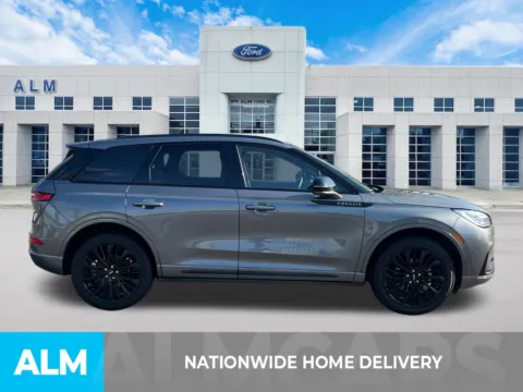 More photos of 2025 Lincoln Corsair Reserve at ALM Ford Marietta, GA