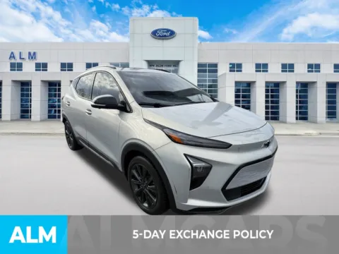 More photos of 2022 Chevrolet Bolt EUV Premier at ALM Ford Marietta, GA