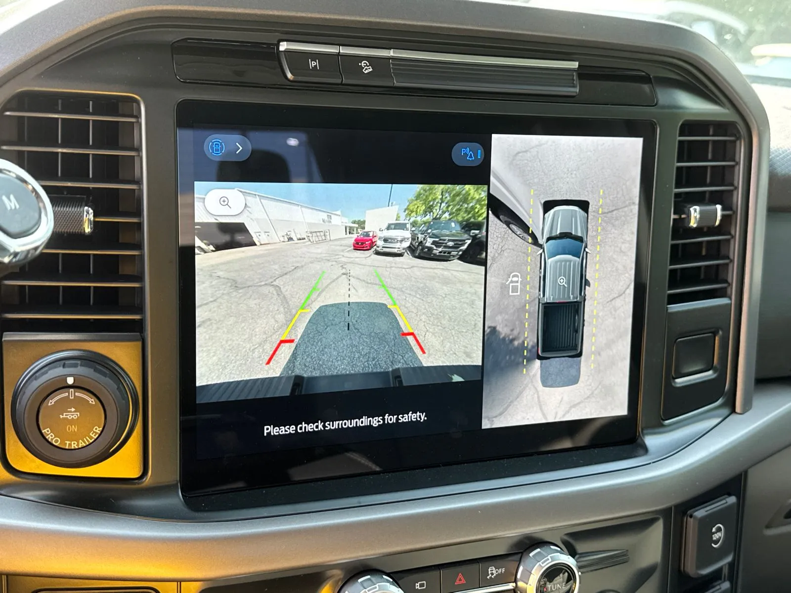 2025 Ford F-150 XLT - Photo 28