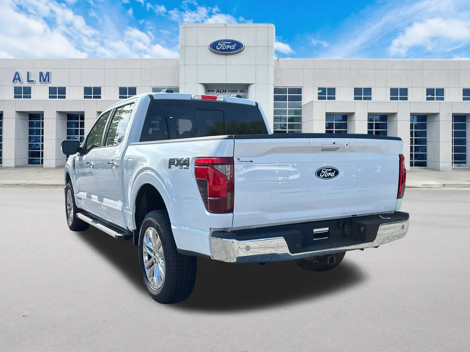 2025 Ford F-150 XLT - Photo 7
