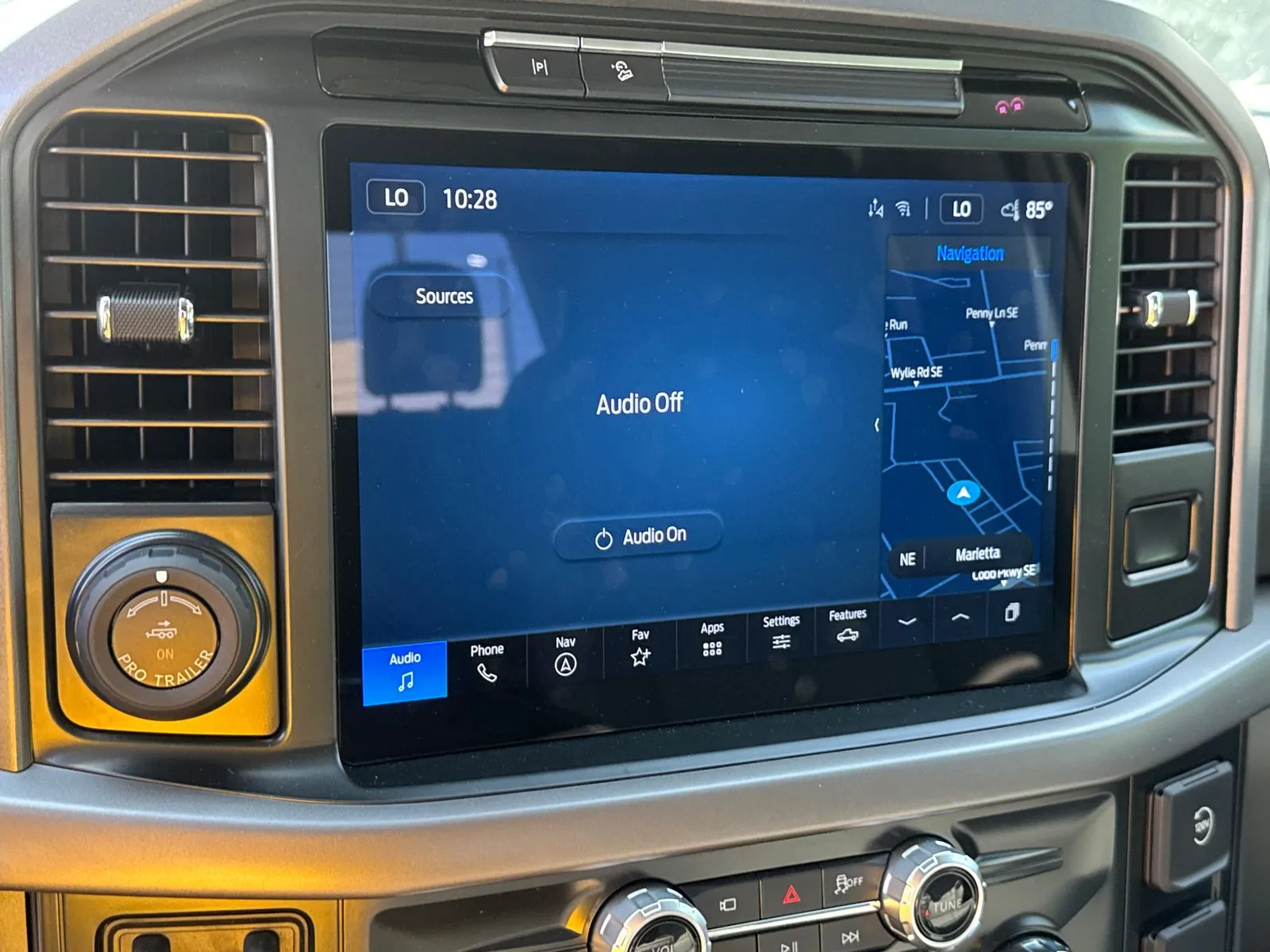 2025 Ford F-150 XLT - Photo 27