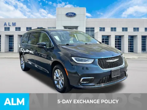 Another view of 2022 Chrysler Pacifica Touring L for sale in Marietta, GA at ALM Ford Marietta