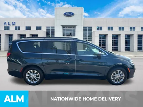 More photos of 2022 Chrysler Pacifica Touring L at ALM Ford Marietta, GA