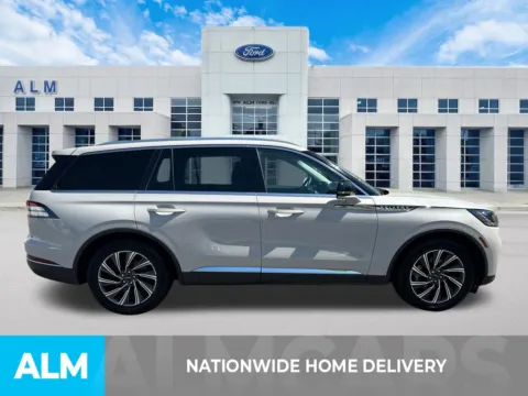 More photos of 2025 Lincoln Aviator Premiere at ALM Ford Marietta, GA