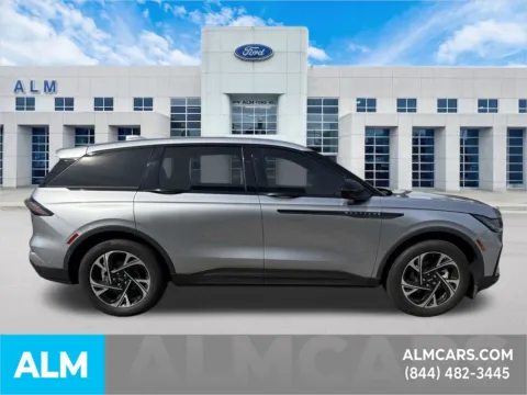 More photos of 2024 Lincoln Nautilus Premiere at ALM Ford Marietta, GA