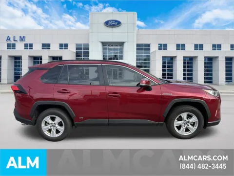 More photos of 2019 Toyota RAV4 Hybrid XLE at ALM Ford Marietta, GA