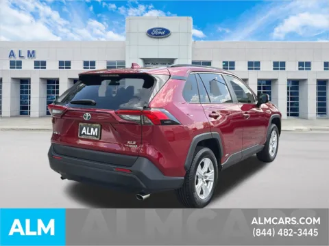 More photos of 2019 Toyota RAV4 Hybrid XLE at ALM Ford Marietta, GA