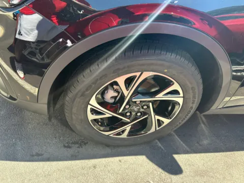 More photos of 2025 Lincoln Nautilus Premiere at ALM Ford Marietta, GA