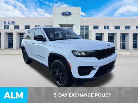 Another view of 2025 Jeep Grand Cherokee Altitude for sale in Marietta, GA at ALM Ford Marietta