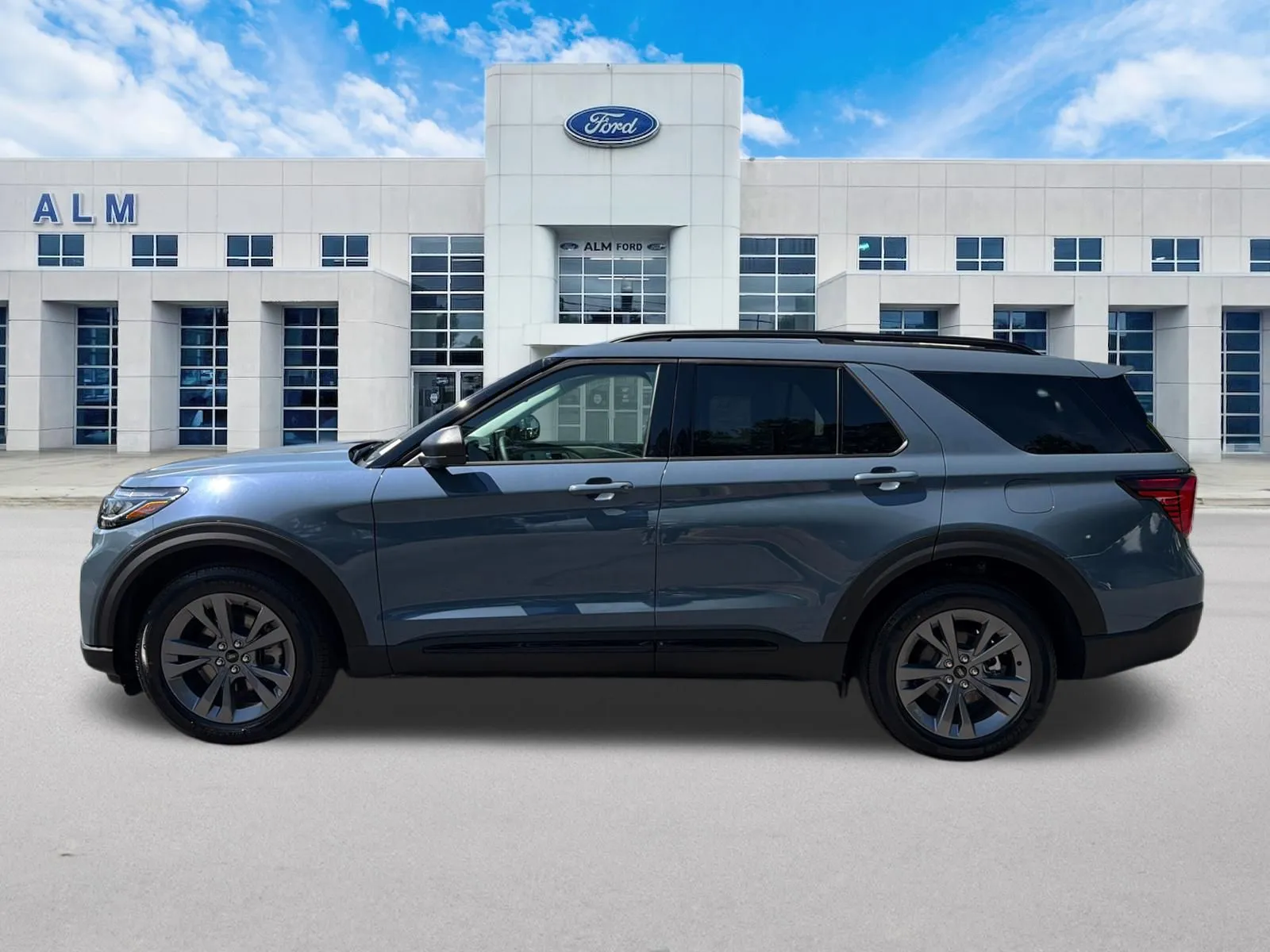 2026 Ford Explorer Active - Photo 9