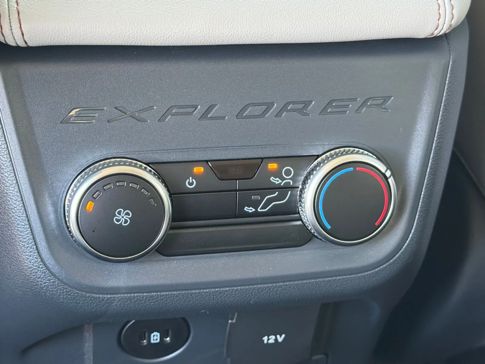2026 Ford Explorer Active - Photo 25
