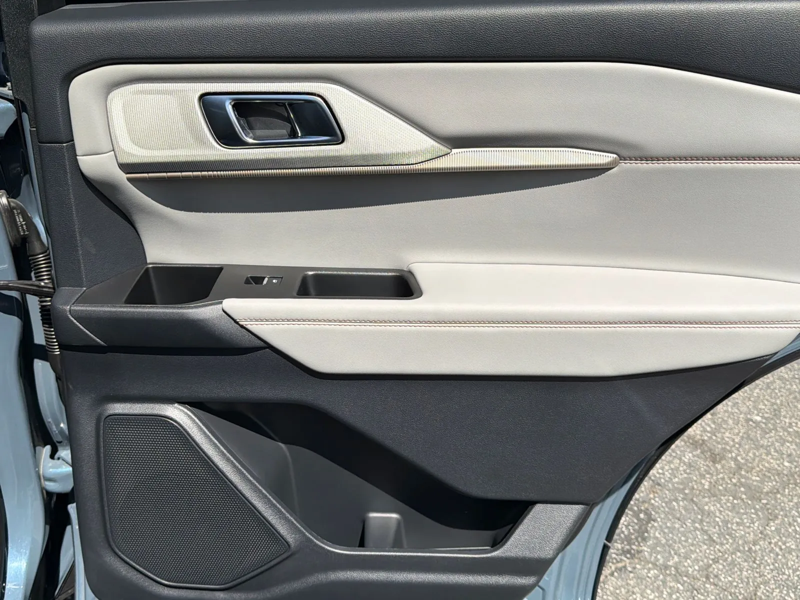 2026 Ford Explorer Active - Photo 17