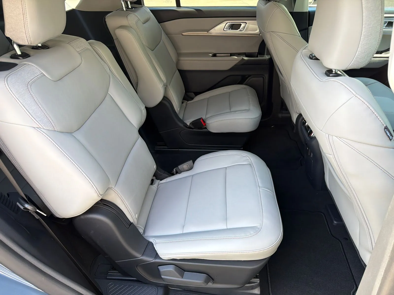 2026 Ford Explorer Active - Photo 16