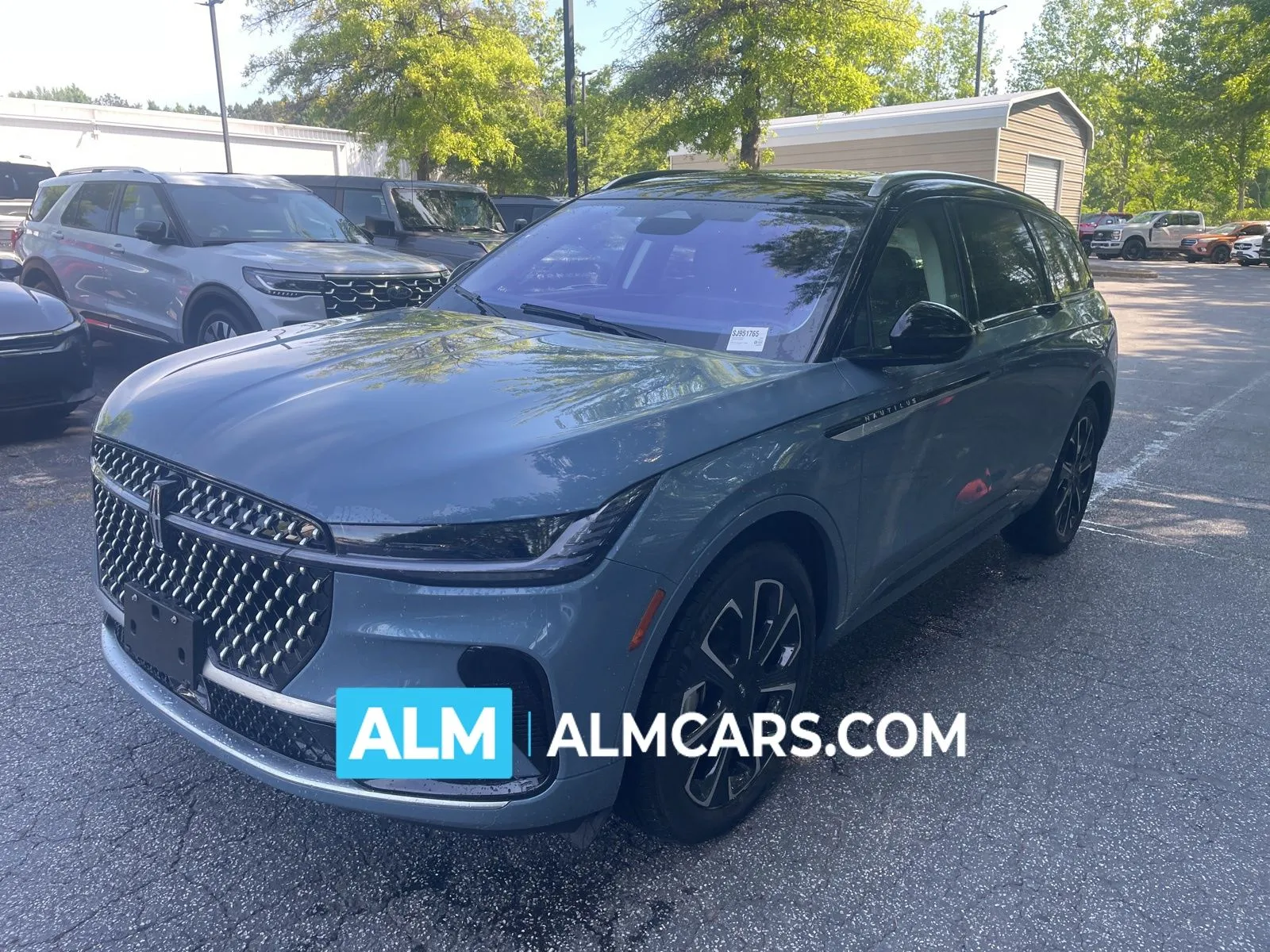 2025 Lincoln Nautilus Reserve AWD's photo