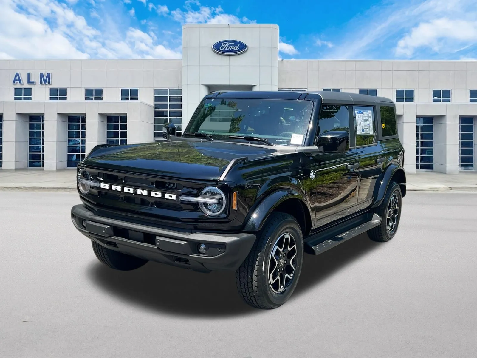 2026 Ford Bronco Outer Banks 4x4's photo