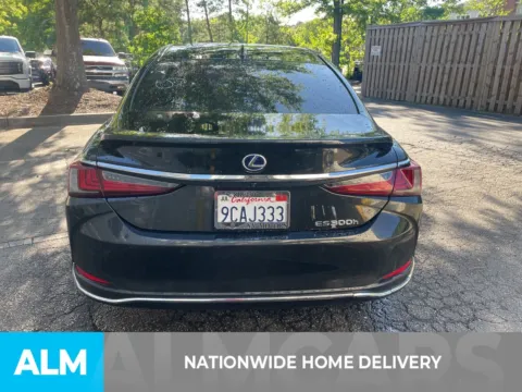 More photos of 2022 Lexus ES 300h at ALM Ford Marietta, GA
