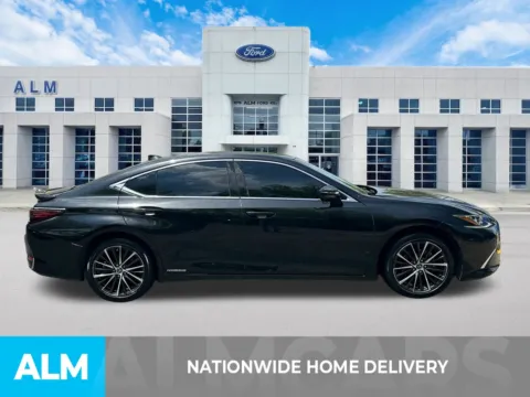 More photos of 2022 Lexus ES 300h at ALM Ford Marietta, GA