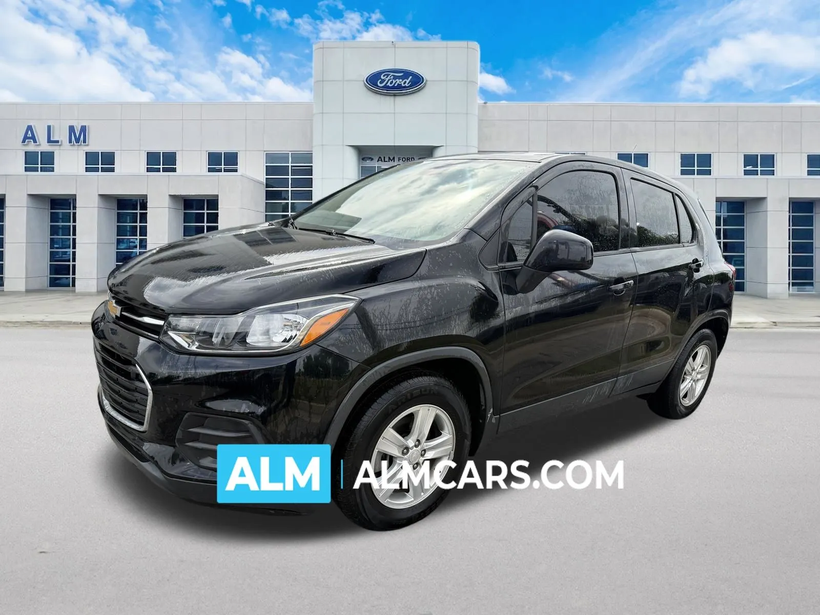 2019 Chevrolet Trax LS's photo