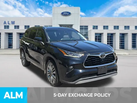 Another view of 2021 Toyota Highlander Platinum for sale in Marietta, GA at ALM Ford Marietta