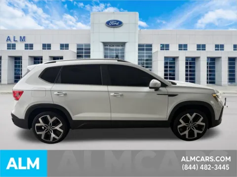 More photos of 2023 Volkswagen Taos 1.5T SEL at ALM Ford Marietta, GA