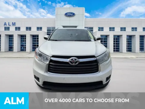 Photos of 2016 Toyota Highlander XLE V6 for sale in Marietta, GA at ALM Ford Marietta