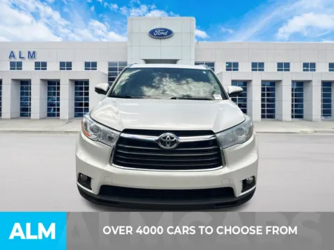 Photos of 2016 Toyota Highlander XLE V6 for sale in Marietta, GA at ALM Ford Marietta