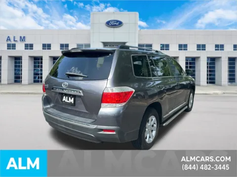 More photos of 2013 Toyota Highlander Base Plus at ALM Ford Marietta, GA