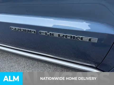 More photos of 2019 Jeep Grand Cherokee Summit at ALM Ford Marietta, GA