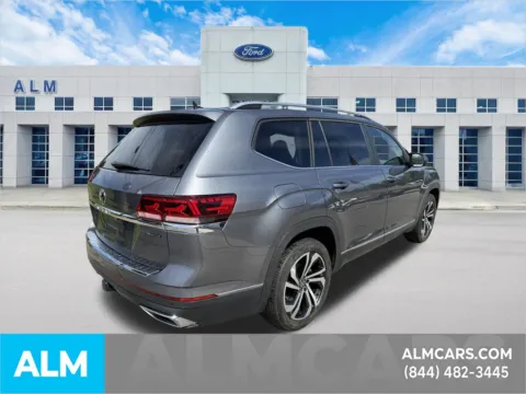 More photos of 2023 Volkswagen Atlas SEL at ALM Ford Marietta, GA