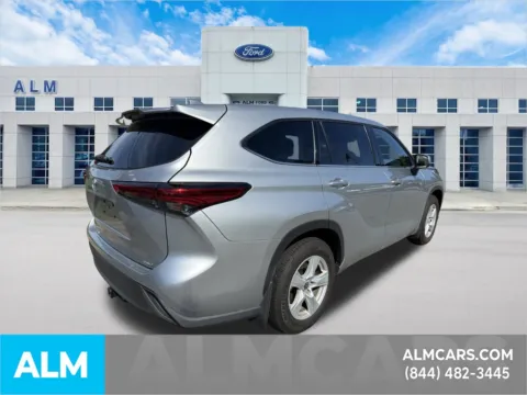 More photos of 2021 Toyota Highlander L at ALM Ford Marietta, GA