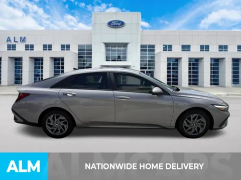 More photos of 2024 Hyundai Elantra SEL at ALM Ford Marietta, GA