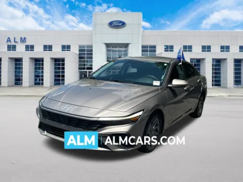 Gray 2024 Hyundai Elantra SEL for sale in Marietta, GA