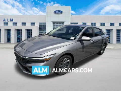 Gray 2024 Hyundai Elantra SEL for sale in Marietta, GA
