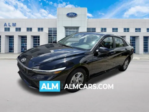 Black 2024 Hyundai Elantra SE for sale in Marietta, GA