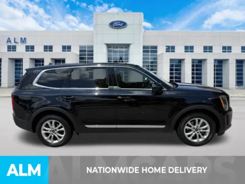 More photos of 2022 Kia Telluride LX at ALM Ford Marietta, GA